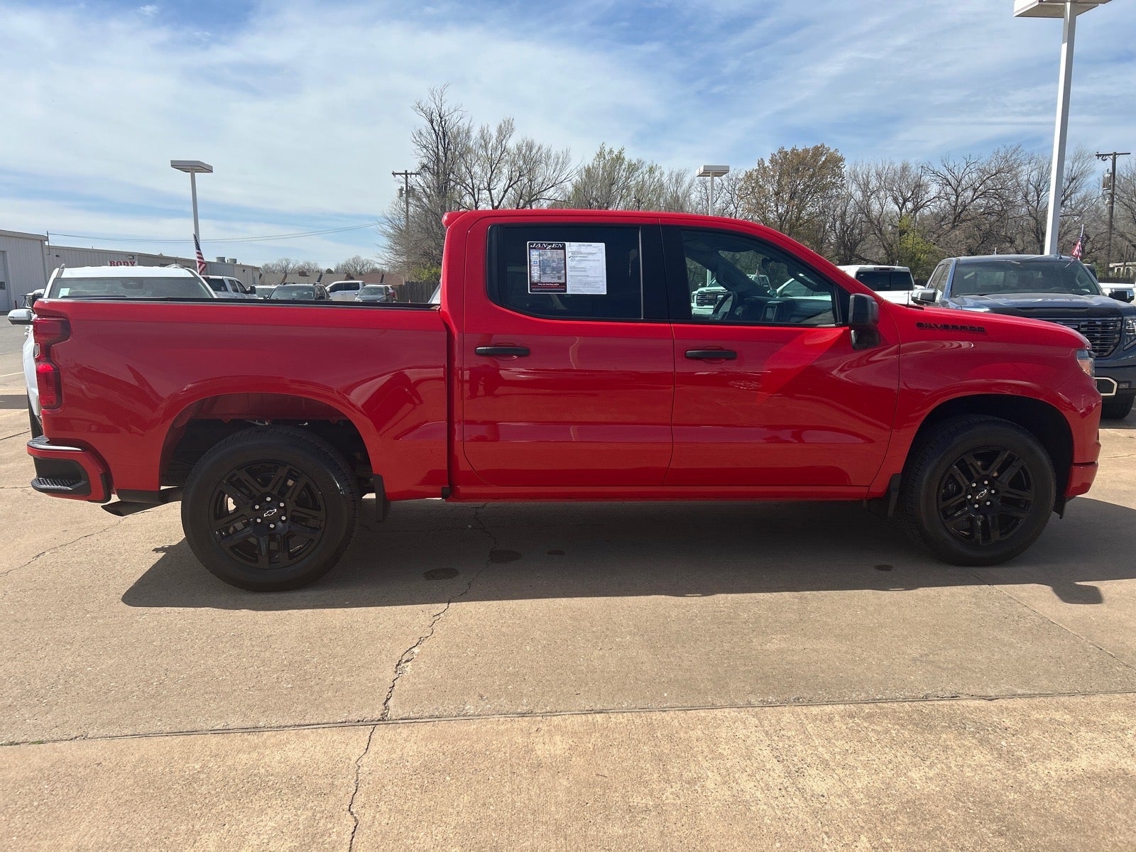 2024 Chevrolet Silverado 1500 Custom
