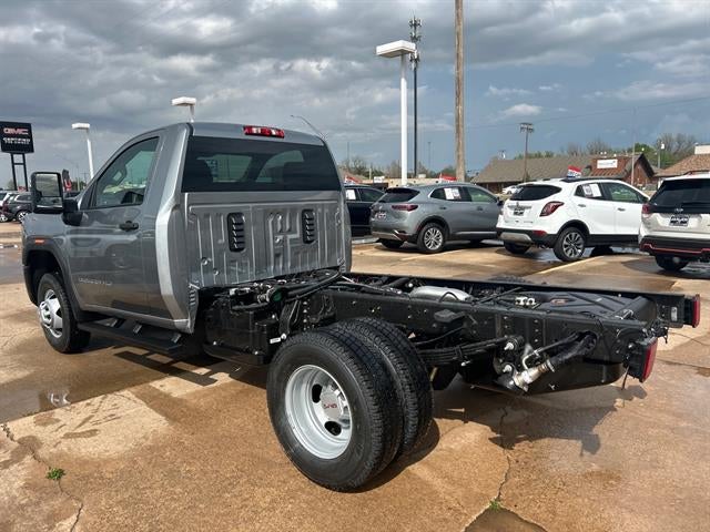 2026 GMC Sierra 3500 HD Chassis Cab Pro