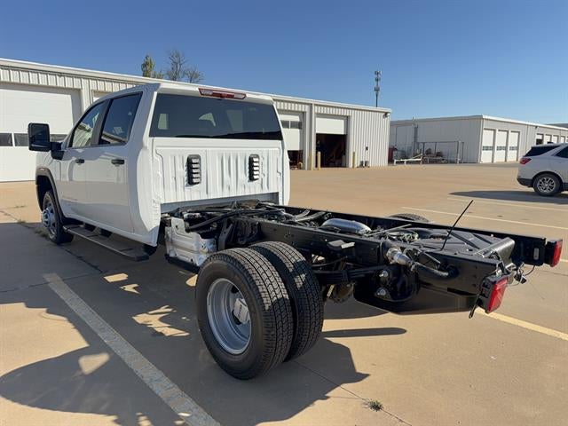 2026 GMC Sierra 3500 HD Chassis Cab Pro