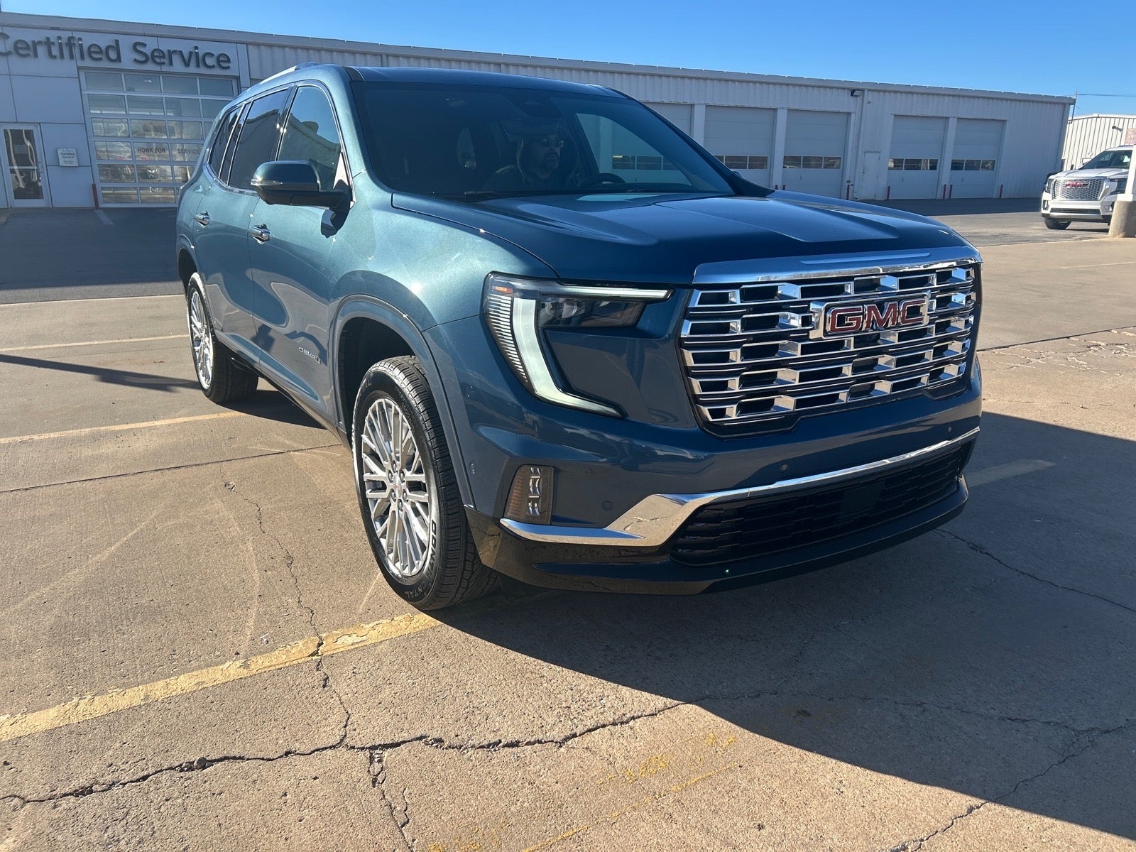2026 GMC Acadia Denali