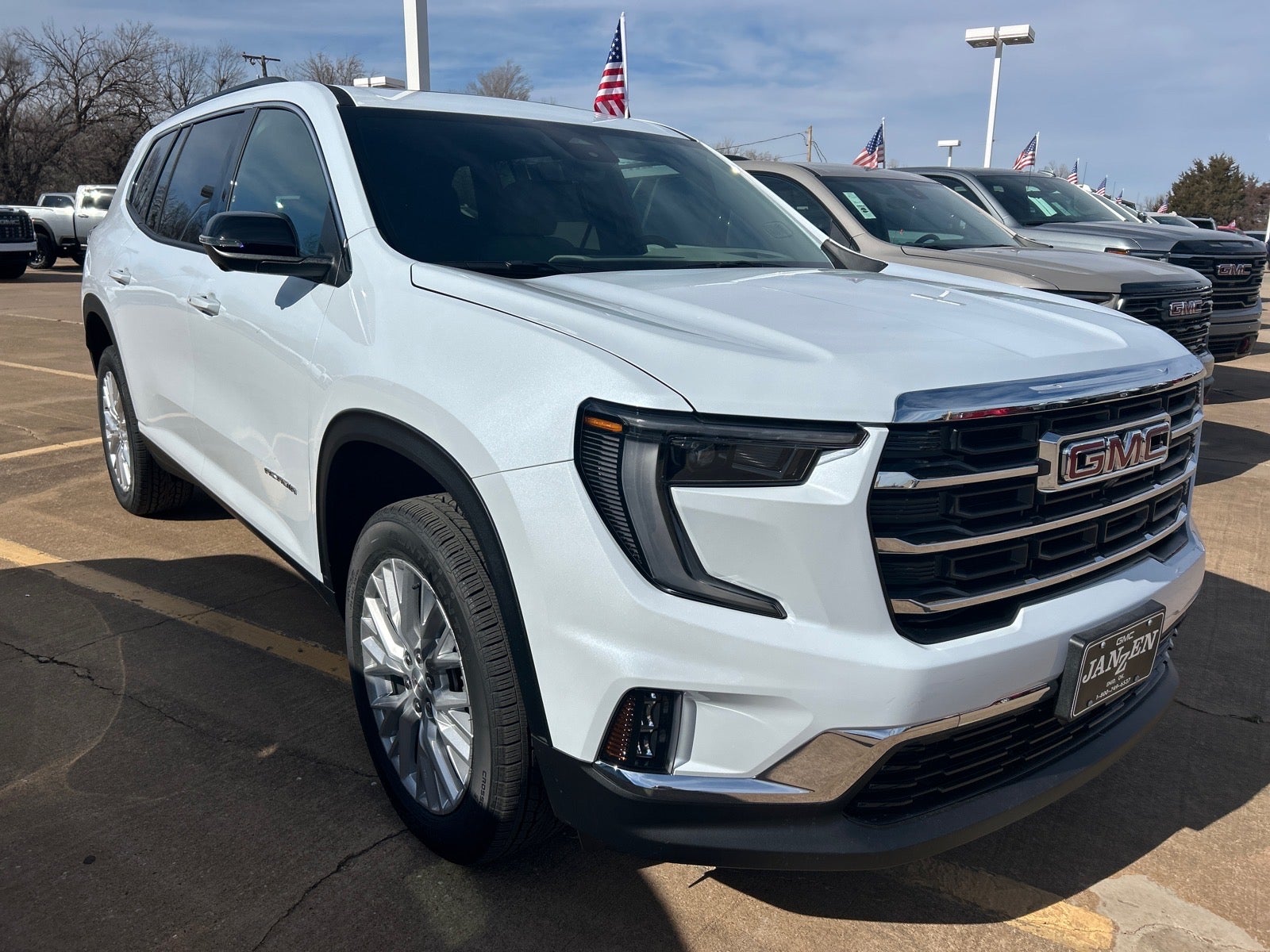 2026 GMC Acadia Elevation