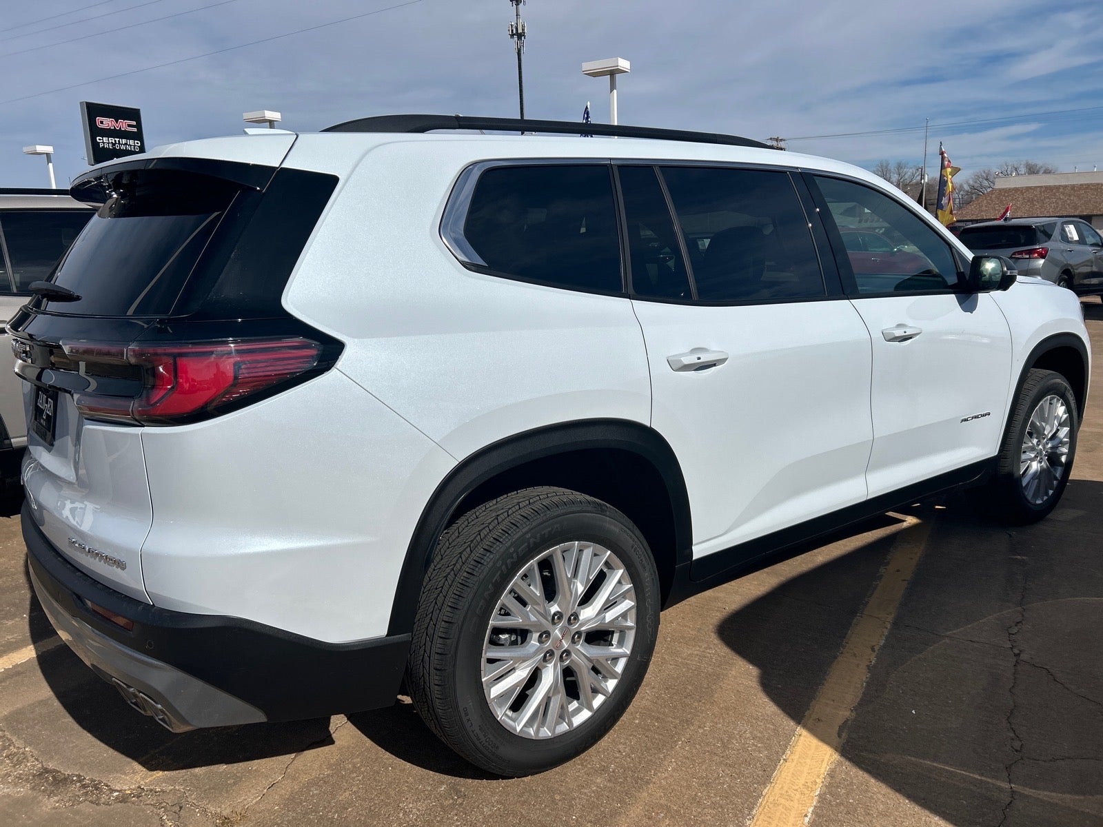 2026 GMC Acadia Elevation