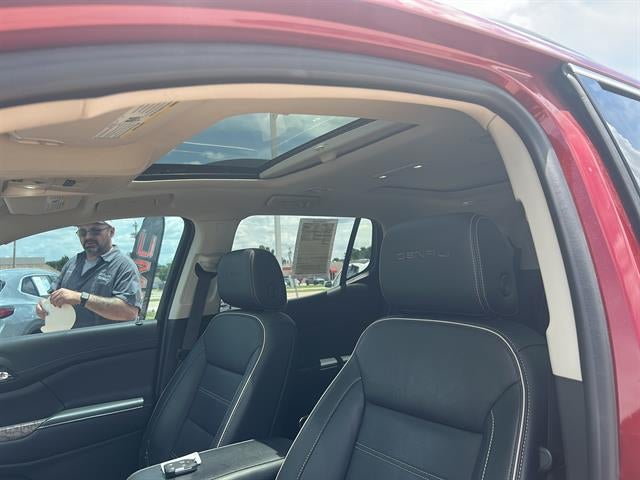 2022 GMC Acadia Denali