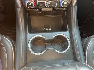 2022 GMC Yukon XL SLT