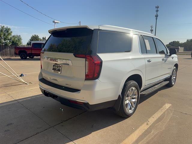 2022 GMC Yukon XL SLT
