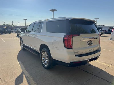2022 GMC Yukon XL SLT
