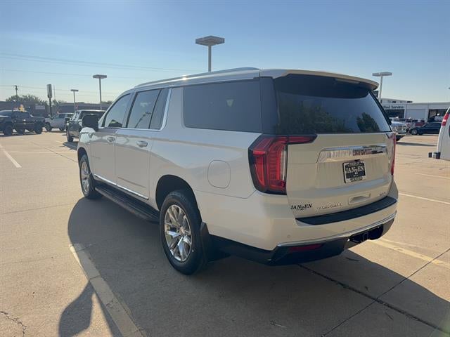 2022 GMC Yukon XL SLT