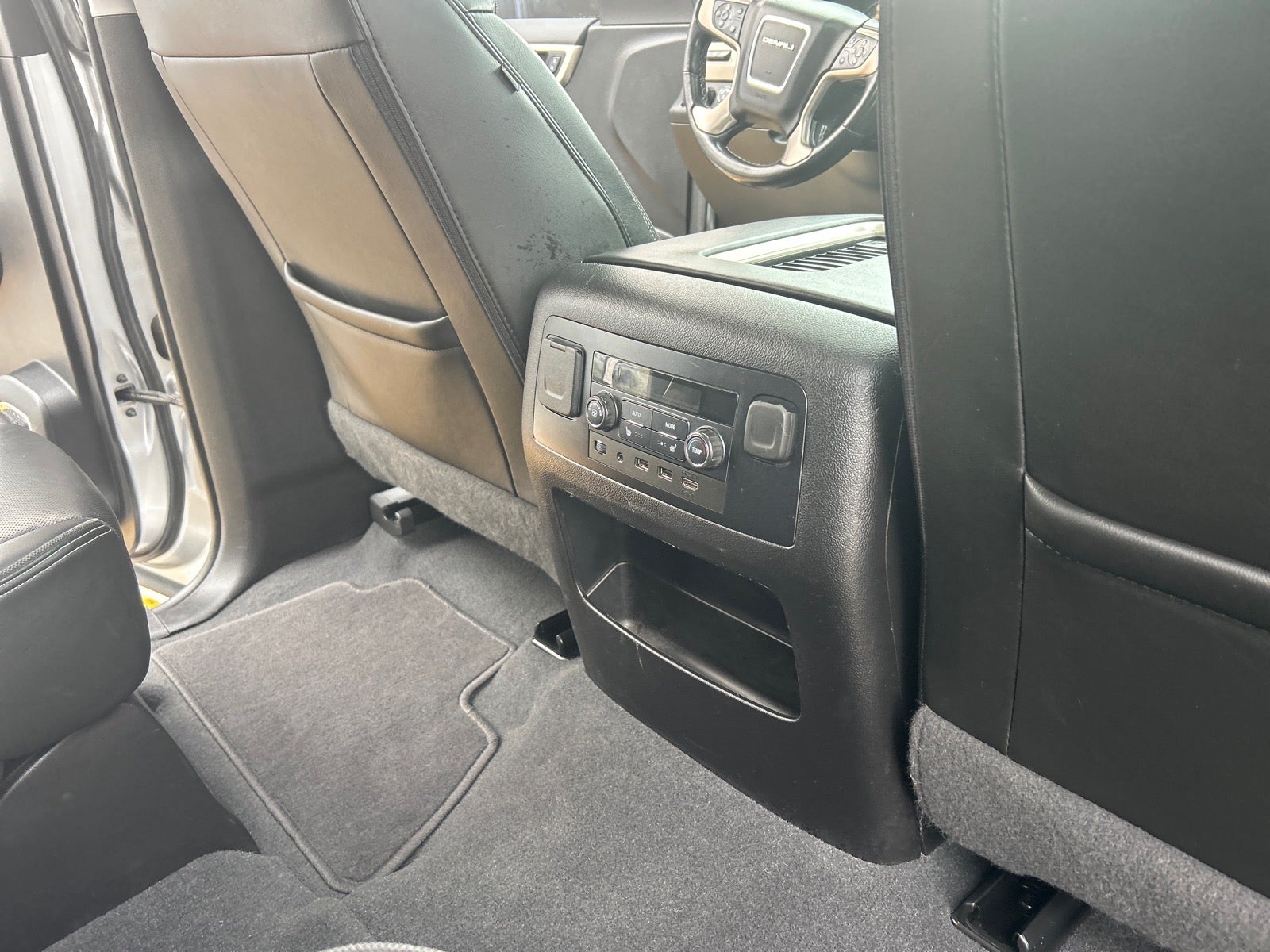 2020 GMC Yukon XL Denali