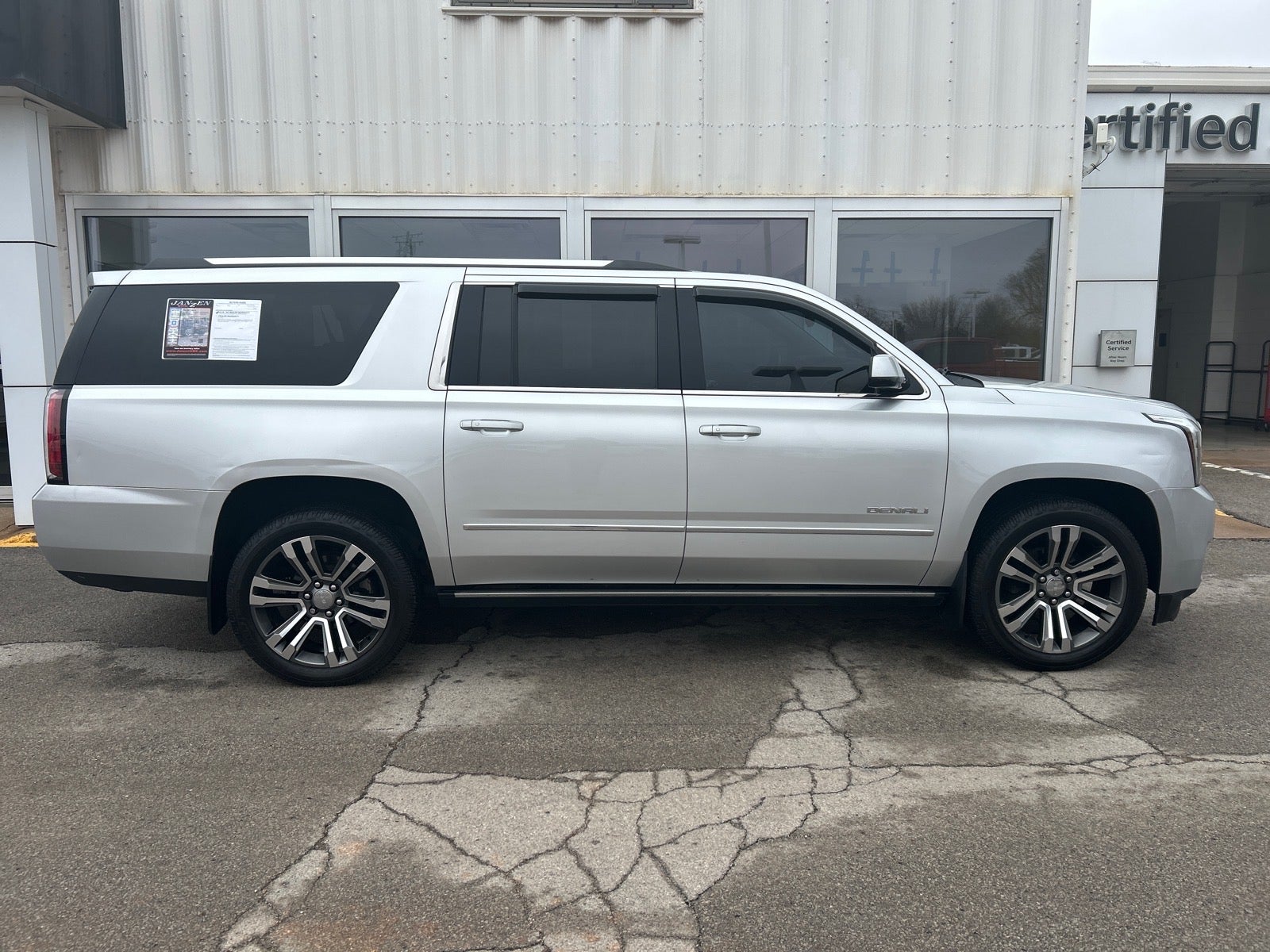 2020 GMC Yukon XL Denali