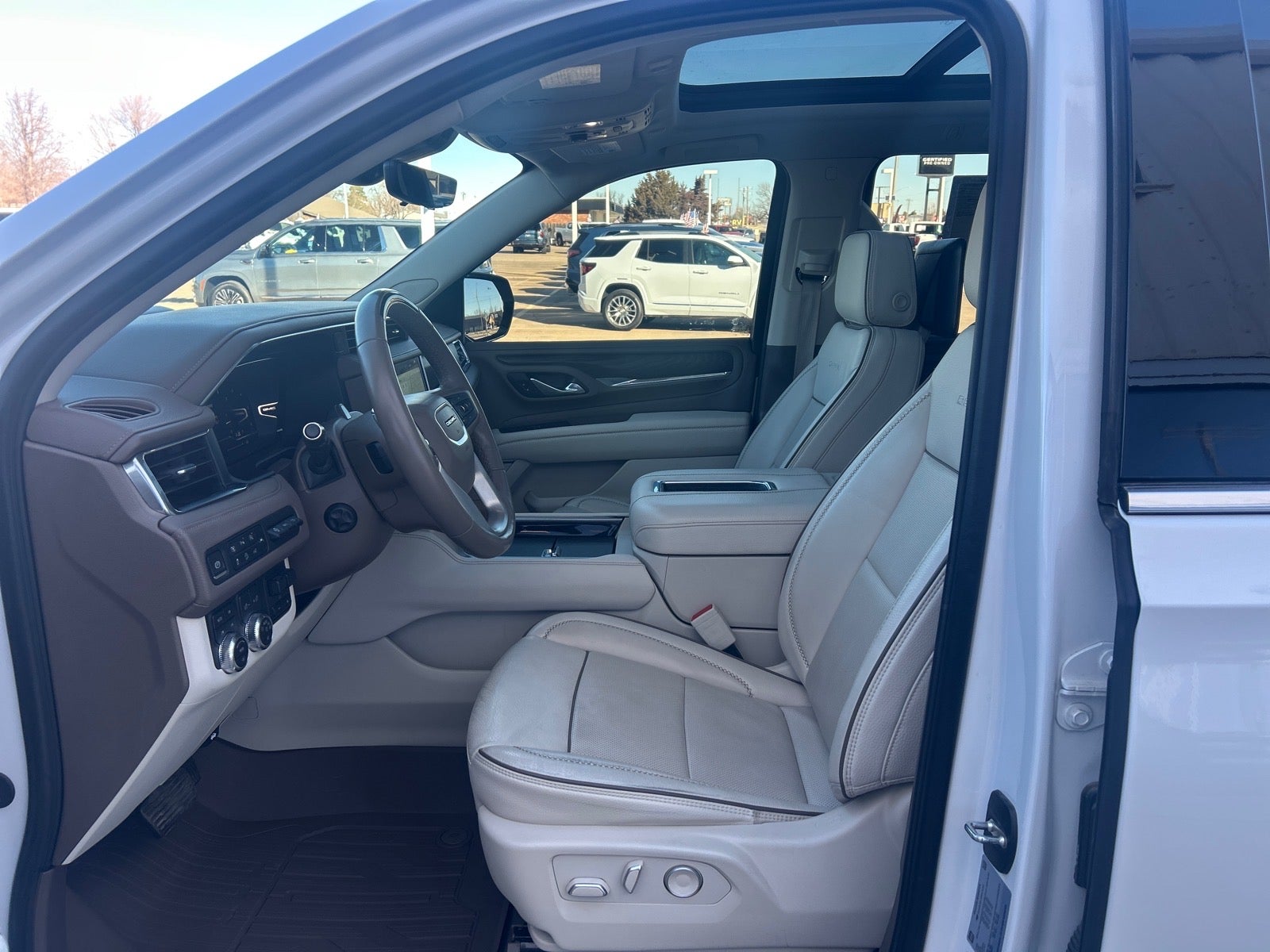 2024 GMC Yukon XL Denali