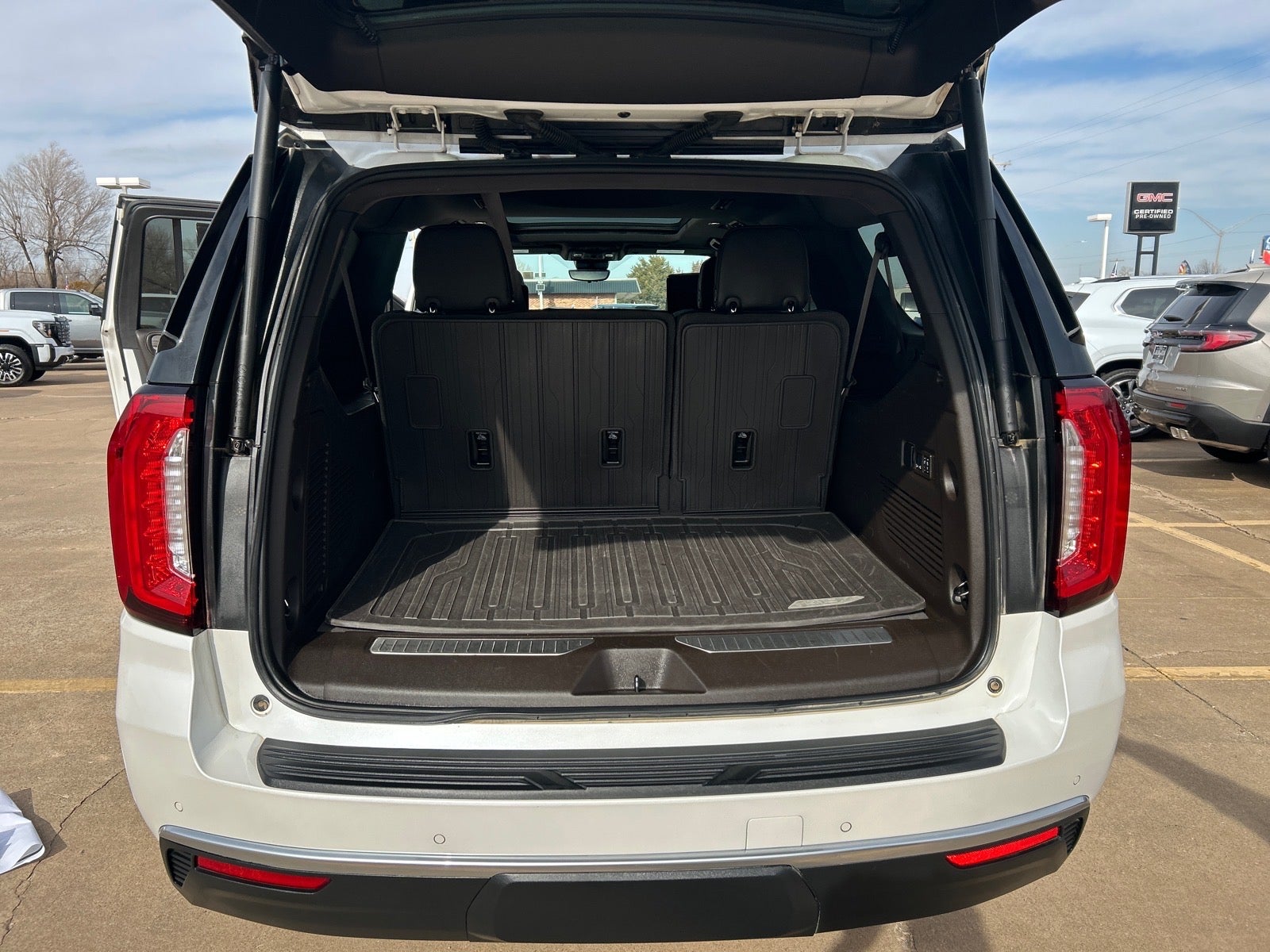 2024 GMC Yukon XL Denali