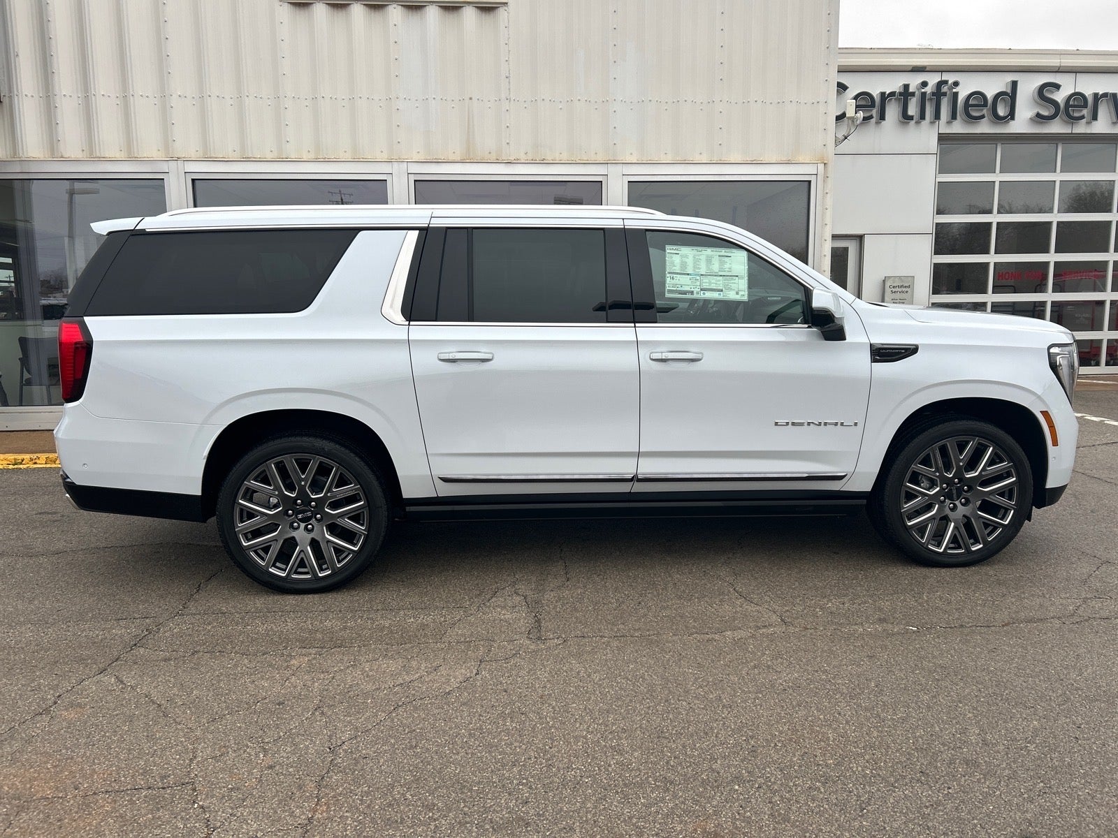 2026 GMC Yukon XL Denali Ultimate