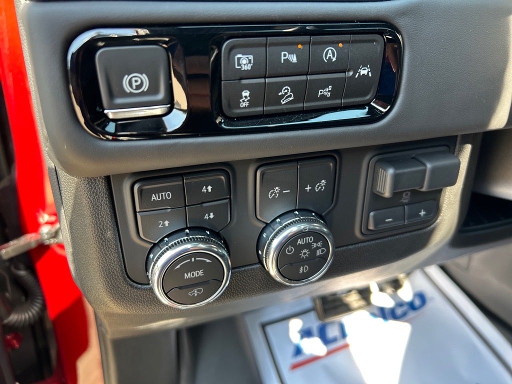 2025 GMC Yukon AT4 Ultimate