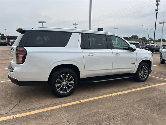 2023 Chevrolet Suburban LT