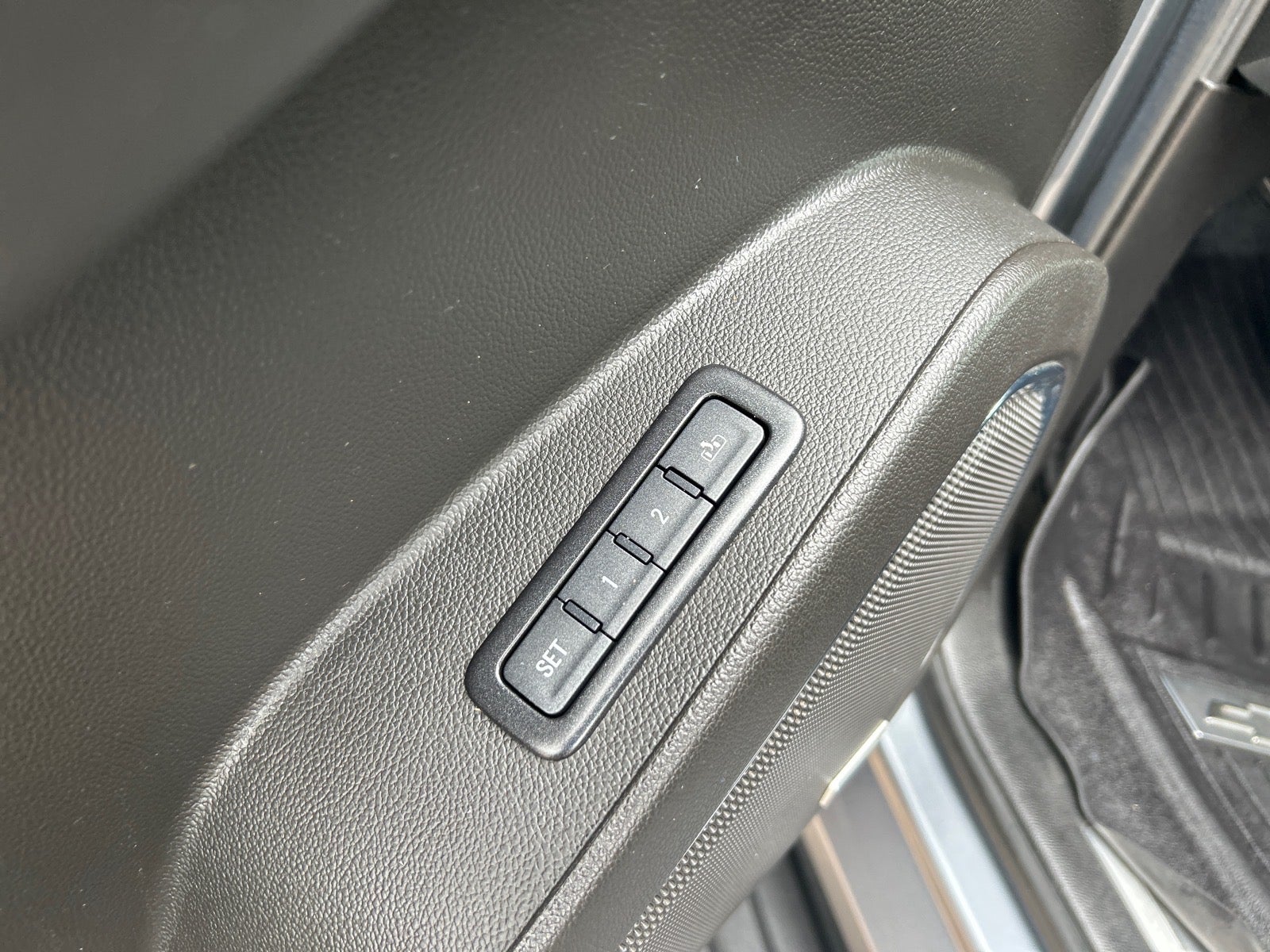 2018 Chevrolet Suburban Premier
