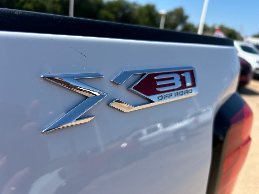 2024 GMC Sierra 2500 HD Pro