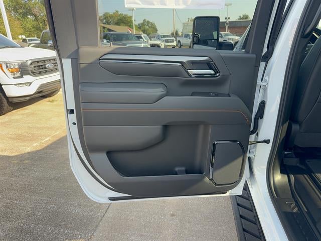 2026 GMC Sierra 2500HD AT4 - Photo 9