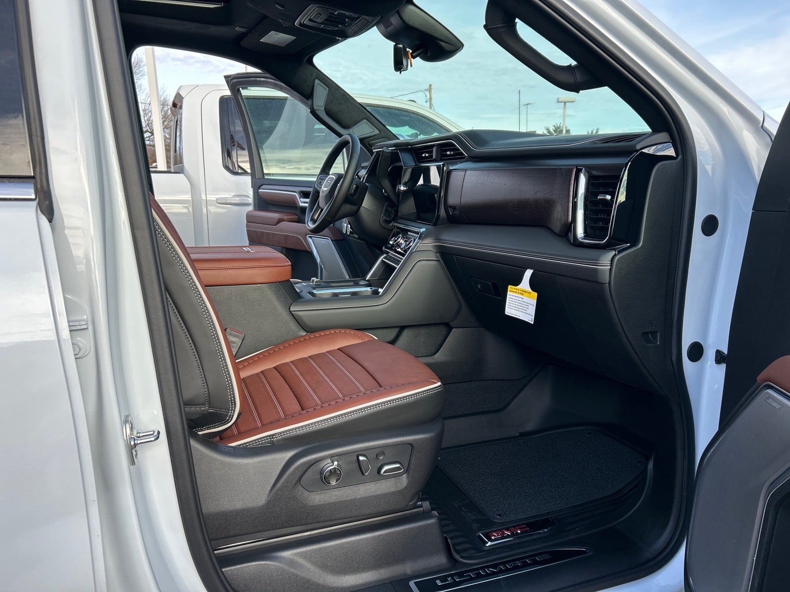 2026 GMC Sierra 3500 HD Denali Ultimate DRW