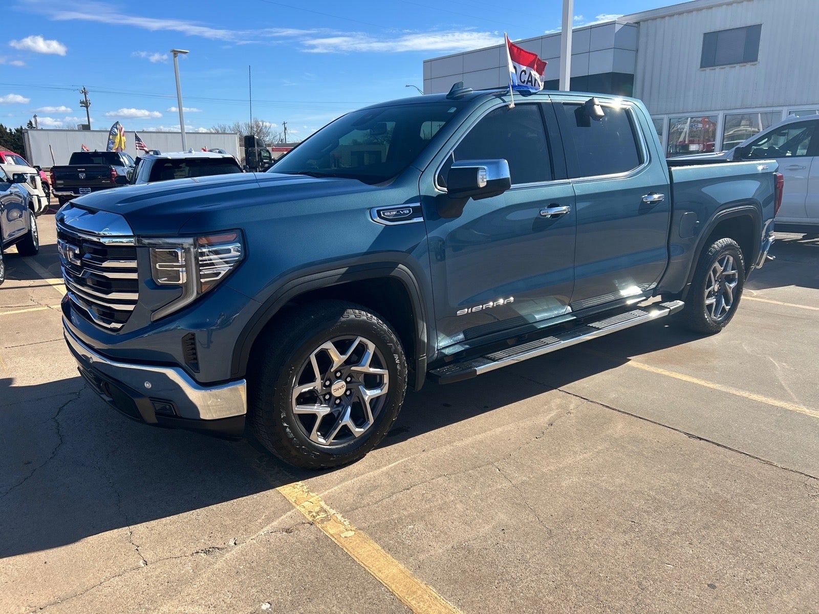 2024 GMC Sierra 1500 SLT