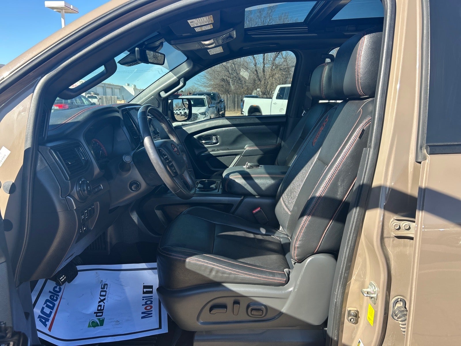 2023 Nissan TITAN Crew Cab PRO-4X 4x4