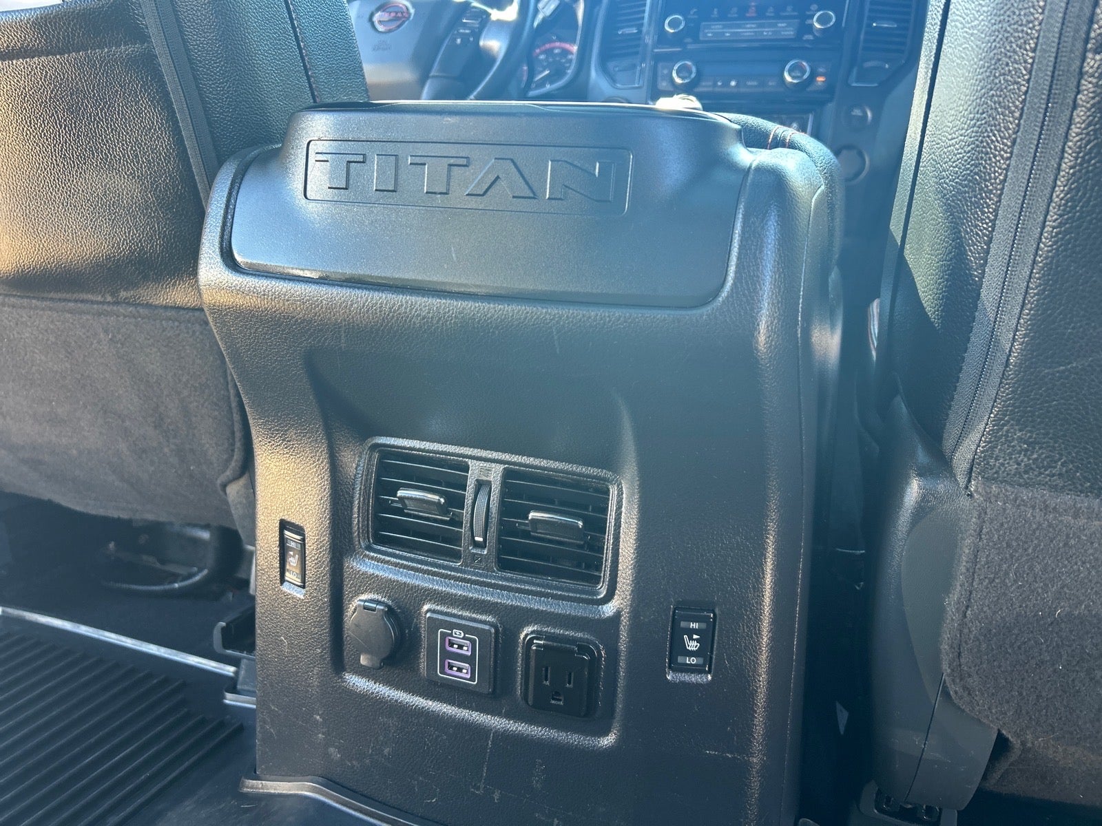 2023 Nissan TITAN Crew Cab PRO-4X 4x4