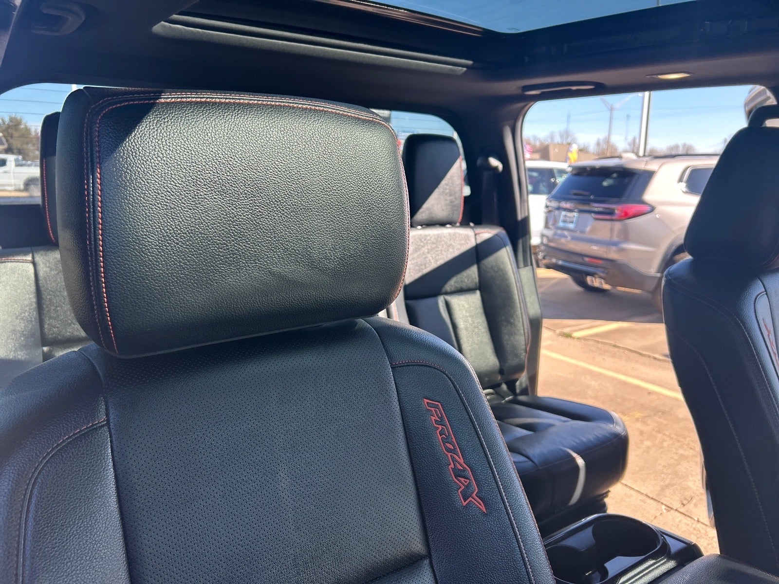 2023 Nissan TITAN Crew Cab PRO-4X 4x4