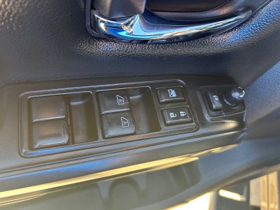 2023 Nissan TITAN Crew Cab PRO-4X 4x4