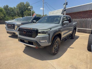 2024 Nissan Frontier Crew Cab PRO-4X 4x4