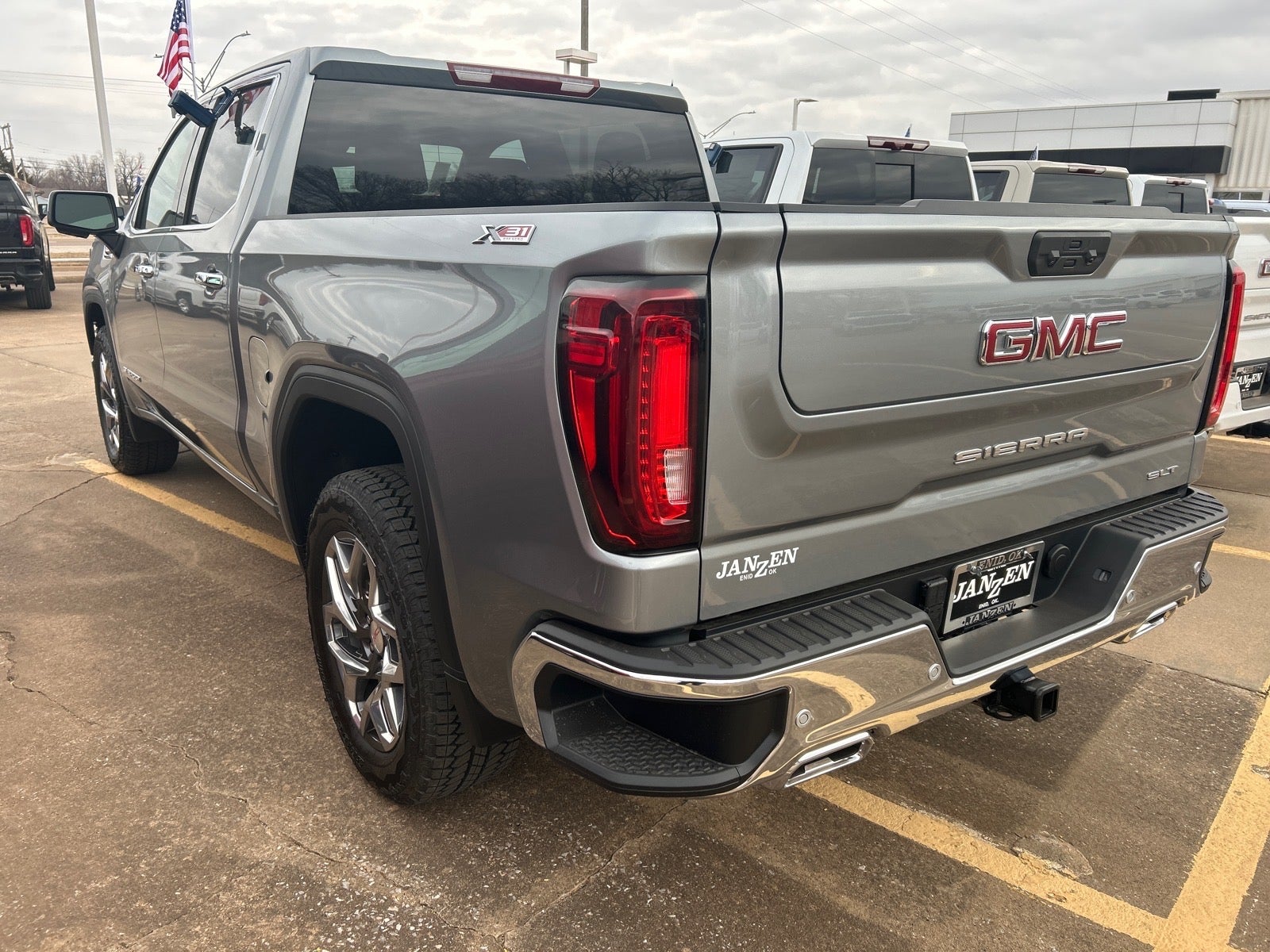 2026 GMC Sierra 1500 SLT