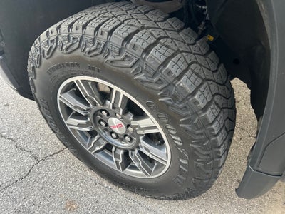 2024 GMC Sierra 1500 AT4