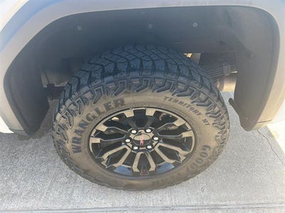 2023 GMC Sierra 1500 AT4X