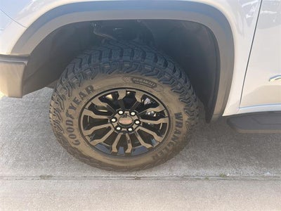 2023 GMC Sierra 1500 AT4X